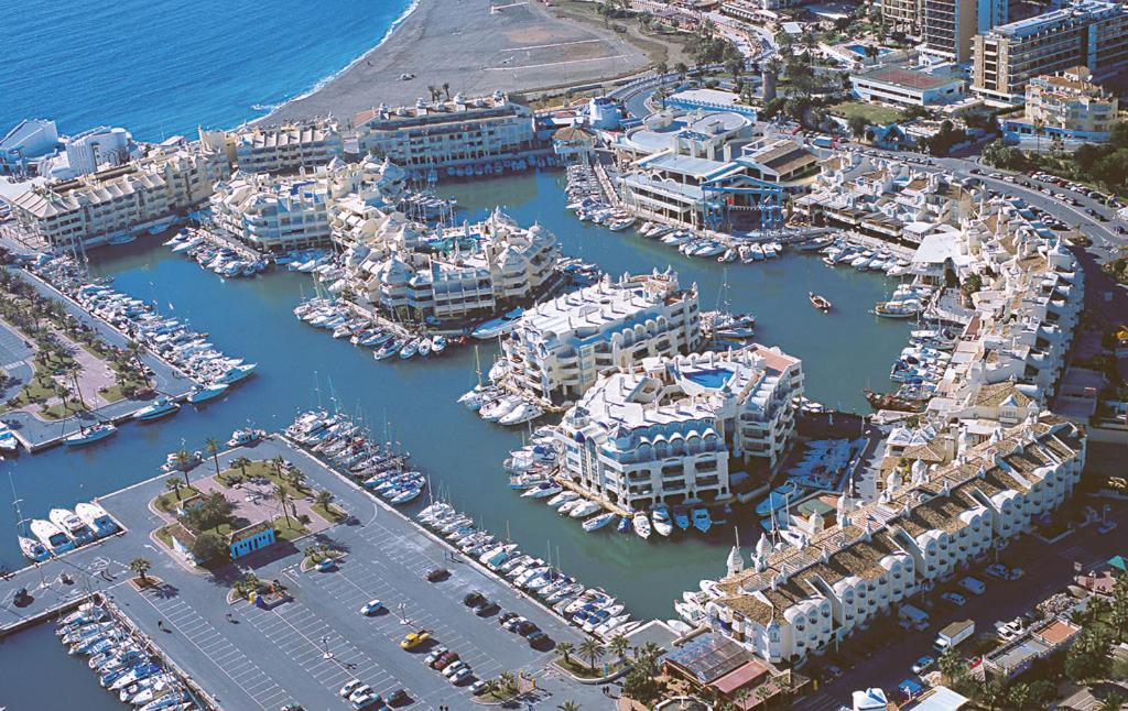 Popeye Suite Puerto Marina Espectacular Apartamento Dentro De La Isla De Puerto Marina Con Piscina En Cubierta Y A 1 Minuto De La Playa Benalmádena Extérieur photo